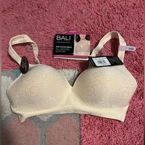 Bali cream bra size 34D new with tags.